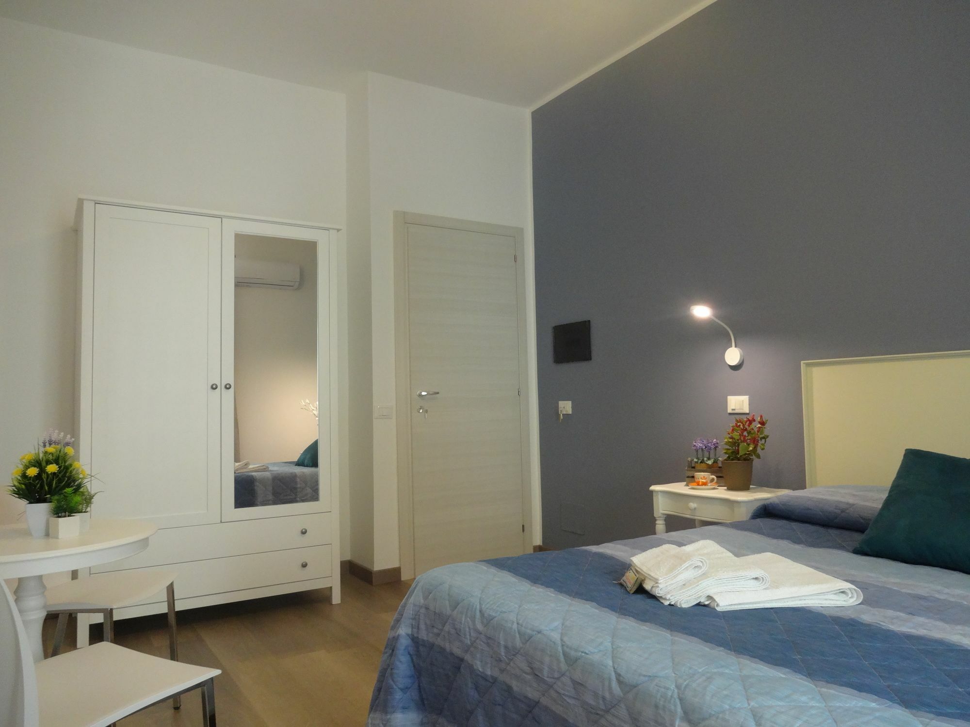 I Vicini Della Cattedrale Bed & Breakfast Palermo Exterior photo