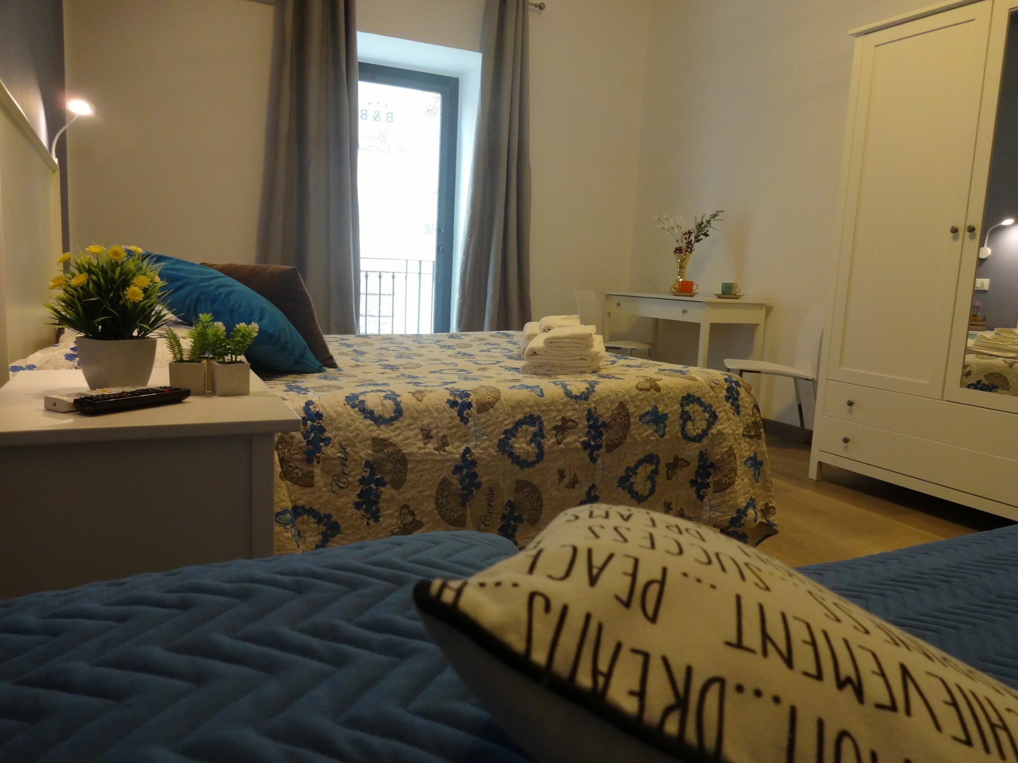 I Vicini Della Cattedrale Bed & Breakfast Palermo Exterior photo