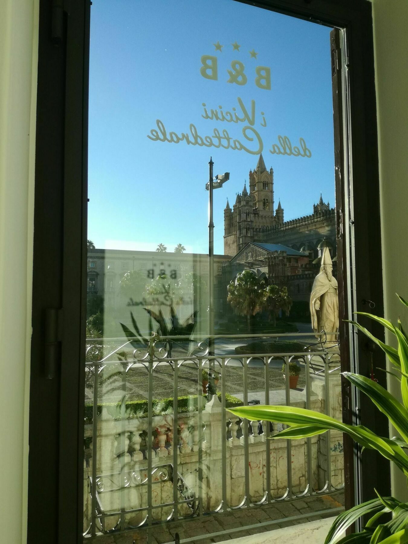 I Vicini Della Cattedrale Bed & Breakfast Palermo Exterior photo