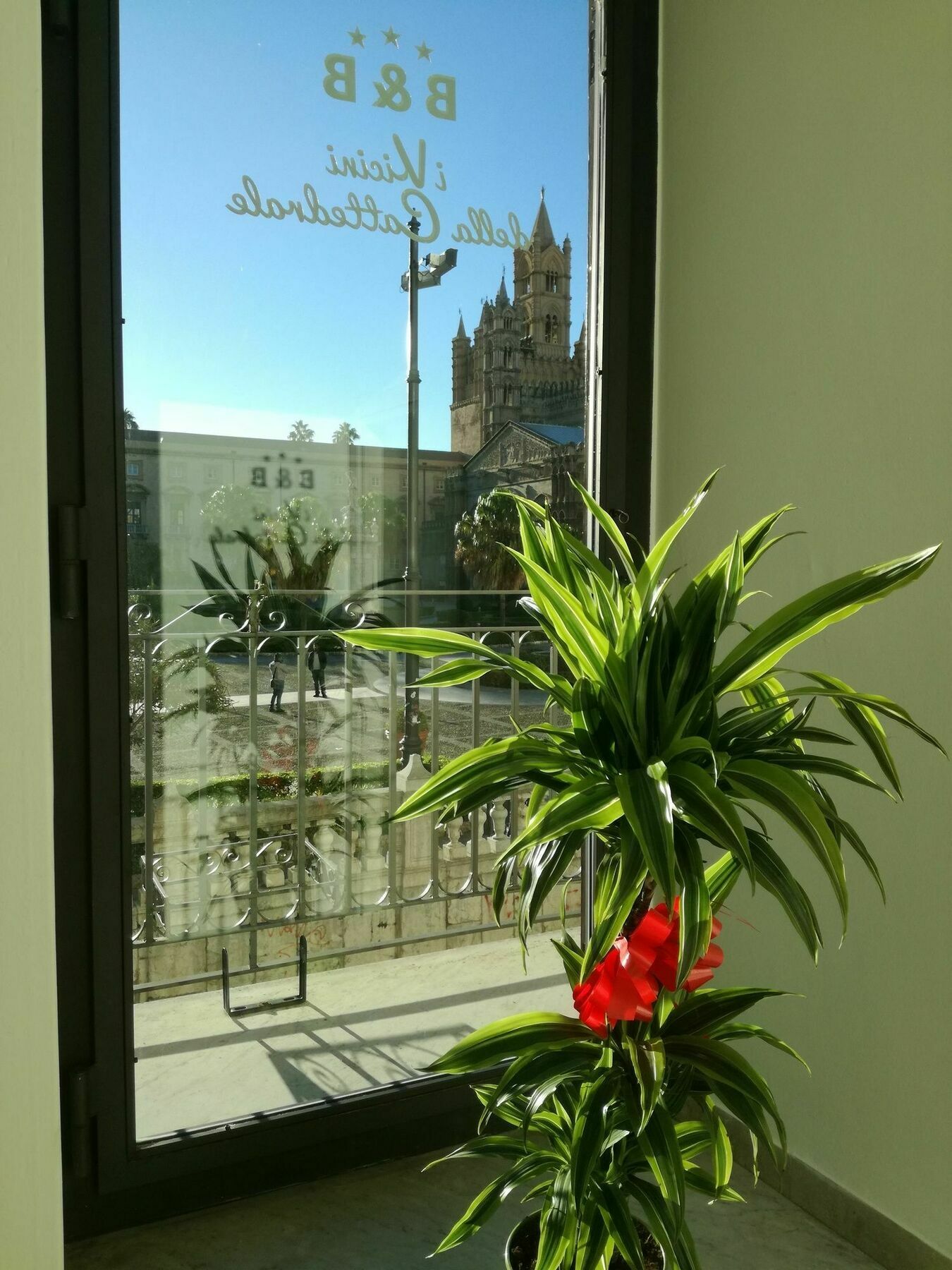 I Vicini Della Cattedrale Bed & Breakfast Palermo Exterior photo