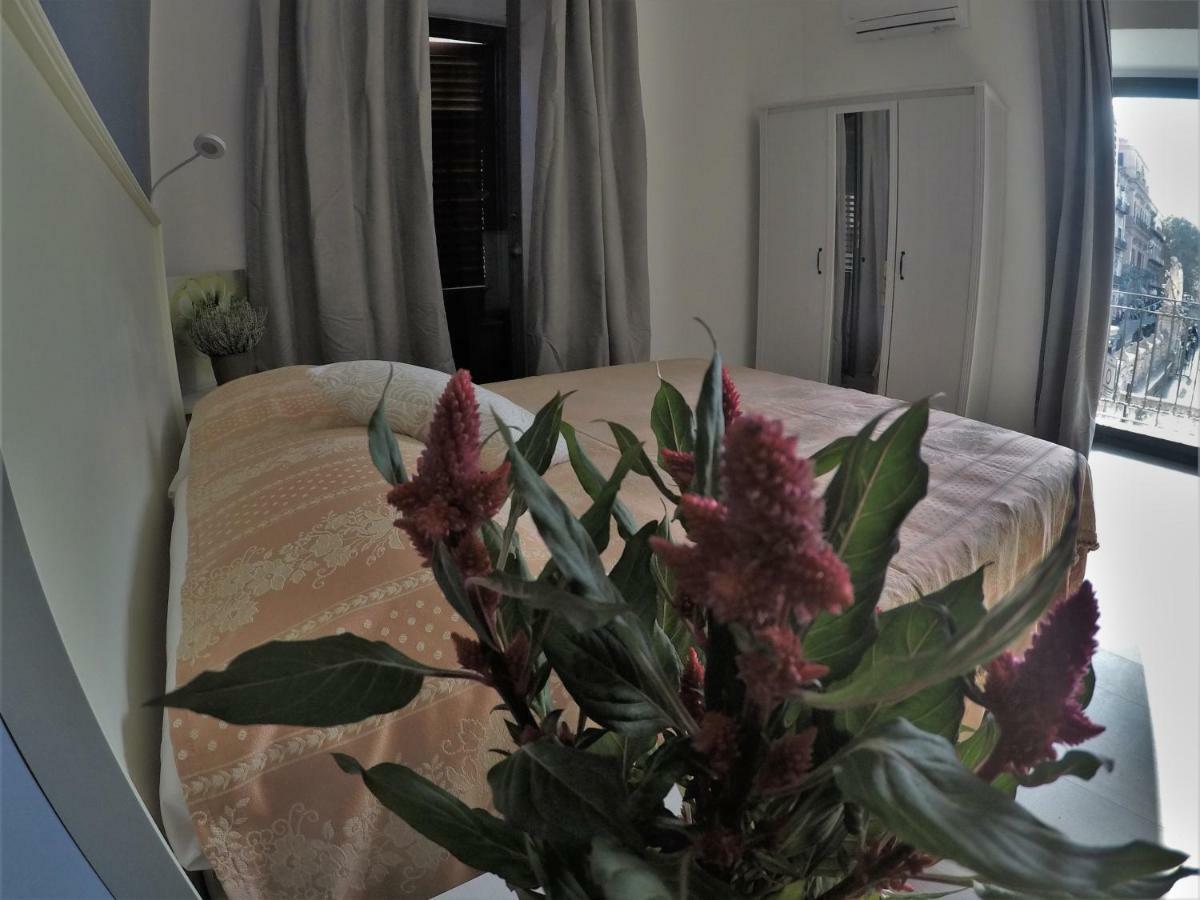 I Vicini Della Cattedrale Bed & Breakfast Palermo Exterior photo